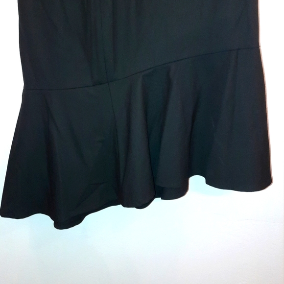 NWT The Limited size 6 classic black asymmetrical skirt excellent used condition - Picture 4 of 10